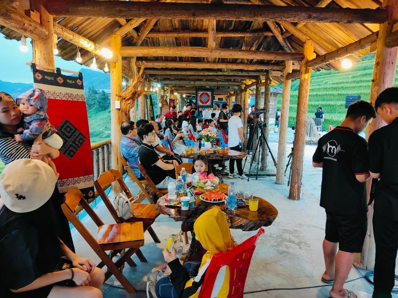Hmong Wooden Home Sa Pa Buitenkant foto